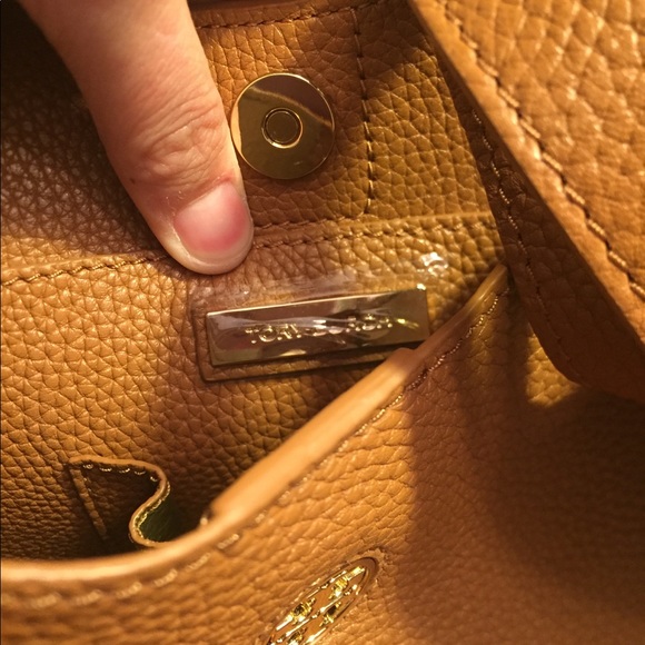 Tory Burch Perry Hobo - Picture 6 of 6